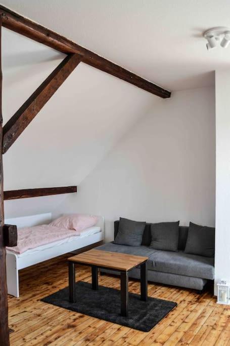 Schoene Dachgeschosswohnung Nahe Koeln Exterior foto